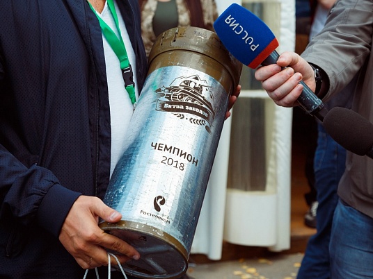 Гравировка на радиусных изделиях