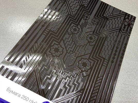 Визитки с УФ-лаком