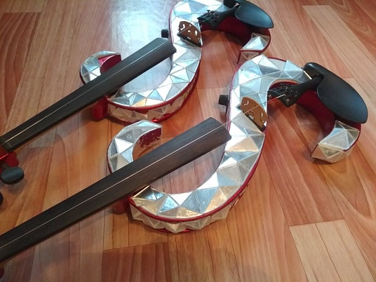 Эксклюзивное декорирование скрипок для cкрипичного дуэта V-play