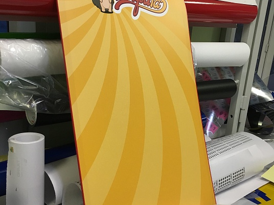 Таблички из пластика ПВХ с пленкой