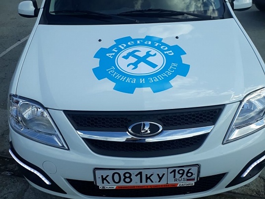 Брендирование автомобиля "Агрегатор"