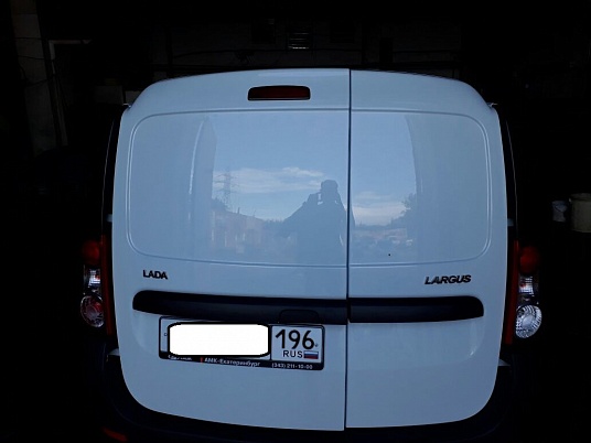 Реклама на автомобиль. Трубопроводные технологии.