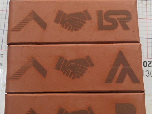 Гравировка на кирпиче